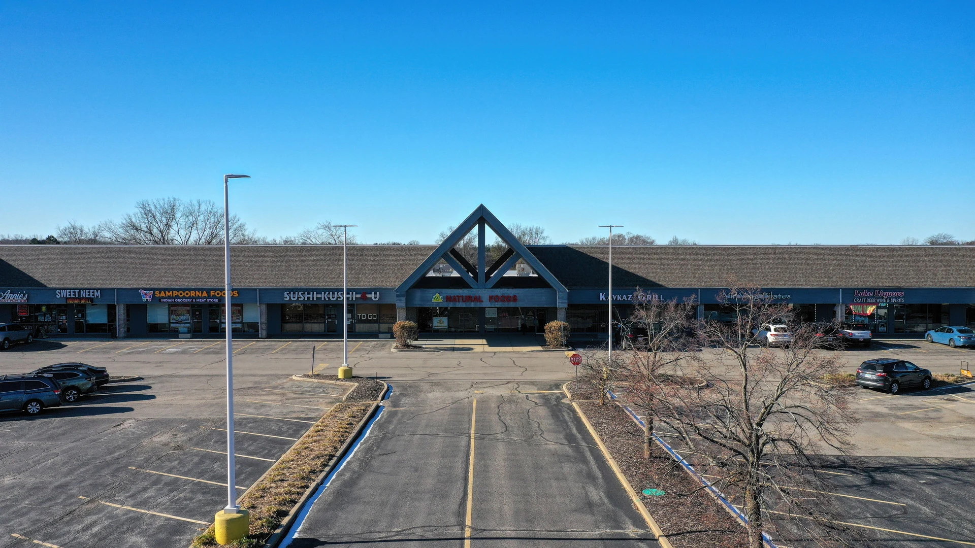 Grocery store roofing in Lansing